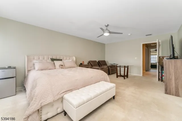 $565,000 | 18 La Costa Drive, Annandale, NJ 08801