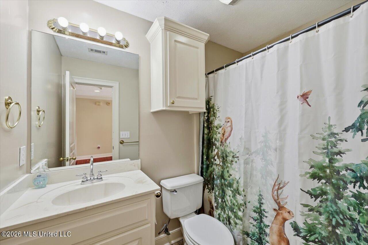 104 Merlot Cove Clinton, MS 39056 - Photo 25 of 40 36-104 Merlot Cove _ Home Tours MS