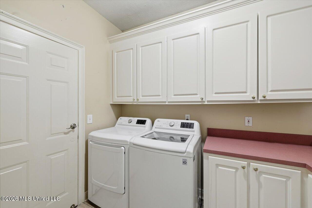 104 Merlot Cove Clinton, MS 39056 - Photo 30 of 40 30-104 Merlot Cove _ Home Tours MS