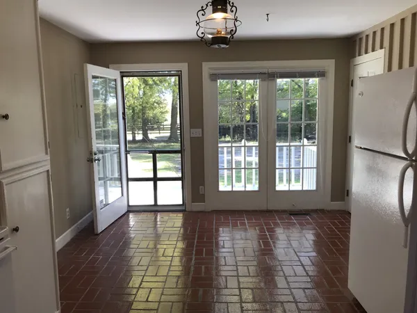 $1,800 | 1112 C Franklin Road, Brentwood, TN 37027