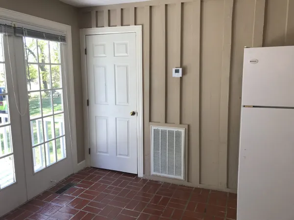 $1,800 | 1112 C Franklin Road, Brentwood, TN 37027