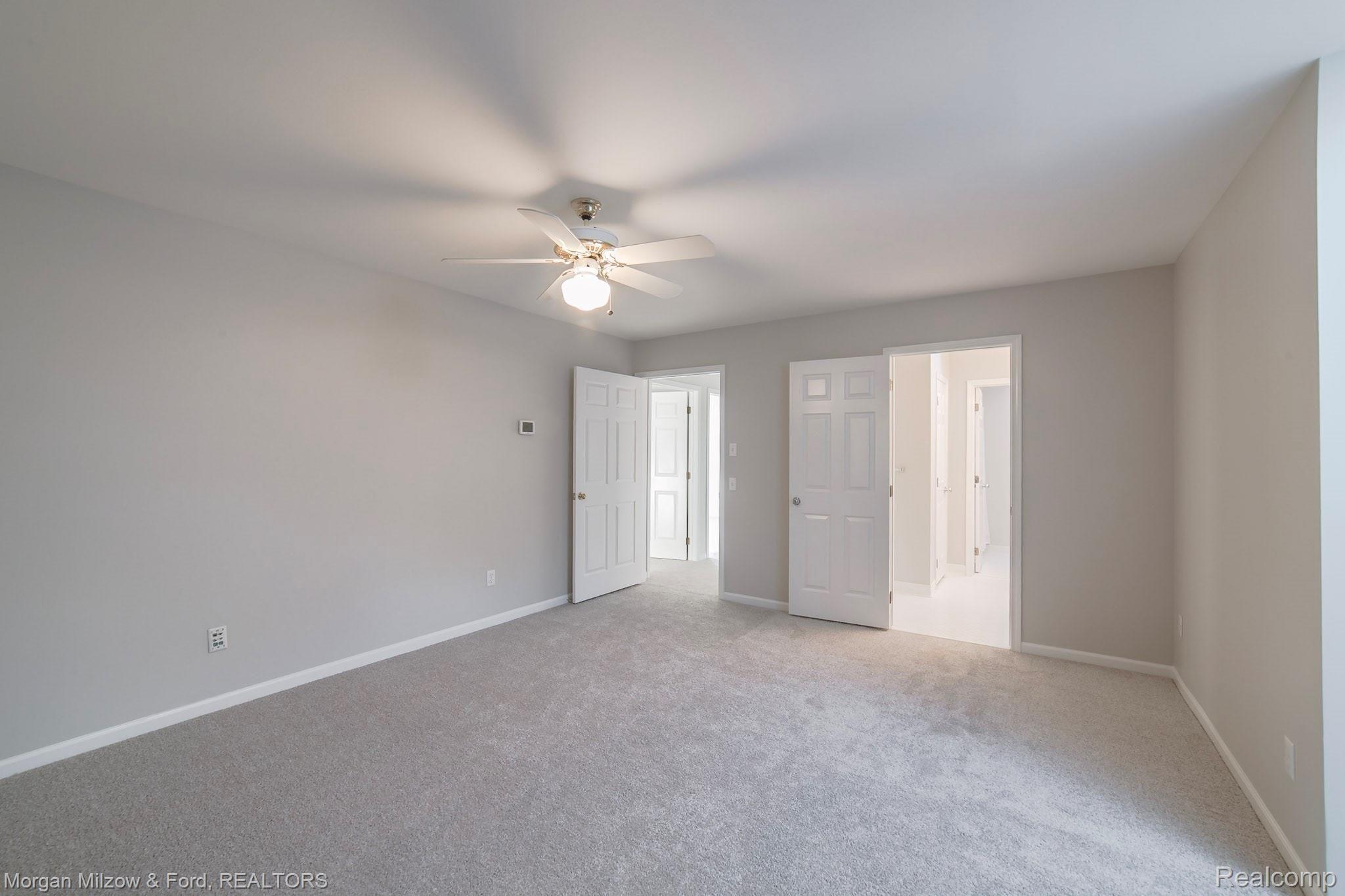 5848 Clarkston Road Clarkston, MI 48348 - Photo 31 of 80 Clarkston (31).jpg