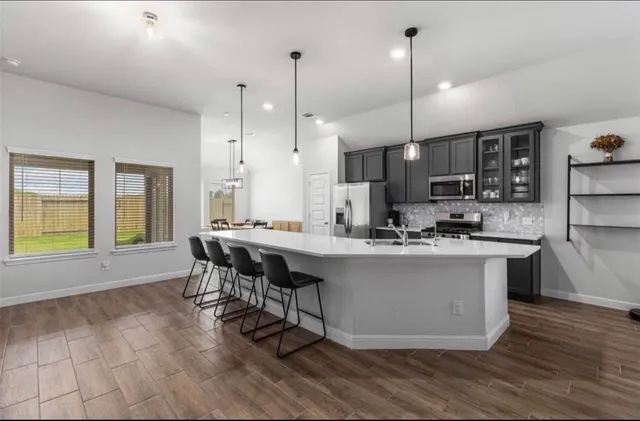 $2,399 | 5311 Latigo Court, Alvin, TX 77511