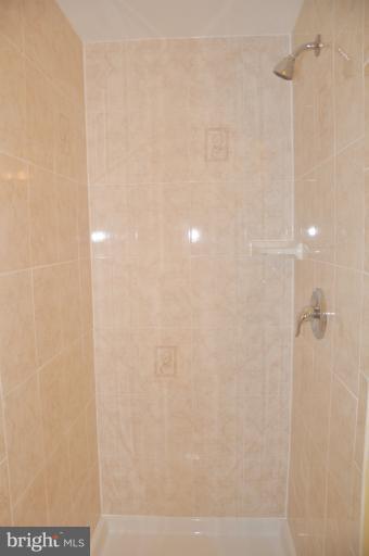 14970 Alaska Road Woodbridge, VA 22191 - Photo 1 of 30 Bath