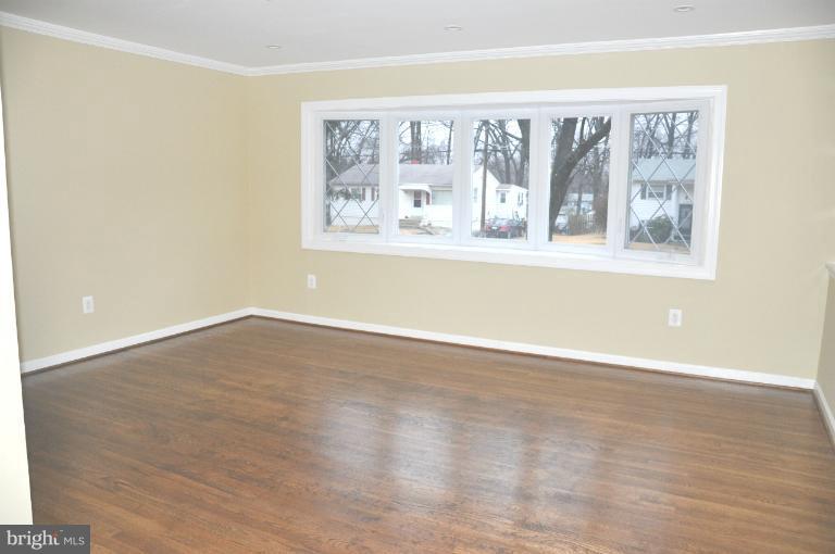 14970 Alaska Road Woodbridge, VA 22191 - Photo 15 of 30 Family Room