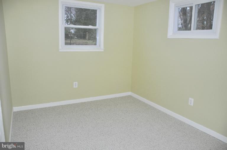 14970 Alaska Road Woodbridge, VA 22191 - Photo 19 of 30 Bedroom