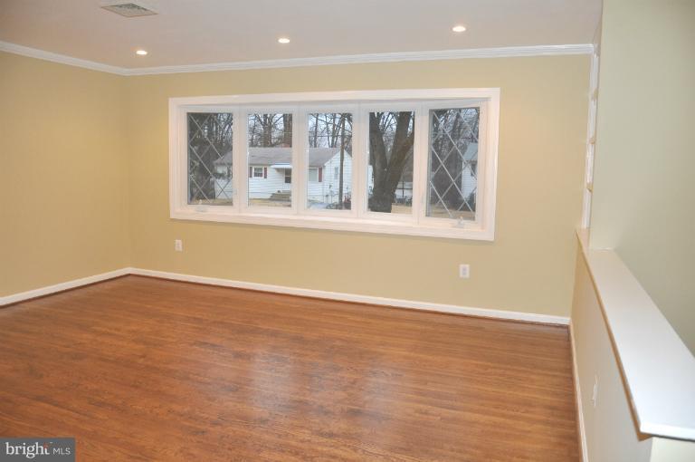 14970 Alaska Road Woodbridge, VA 22191 - Photo 20 of 30 Family Room