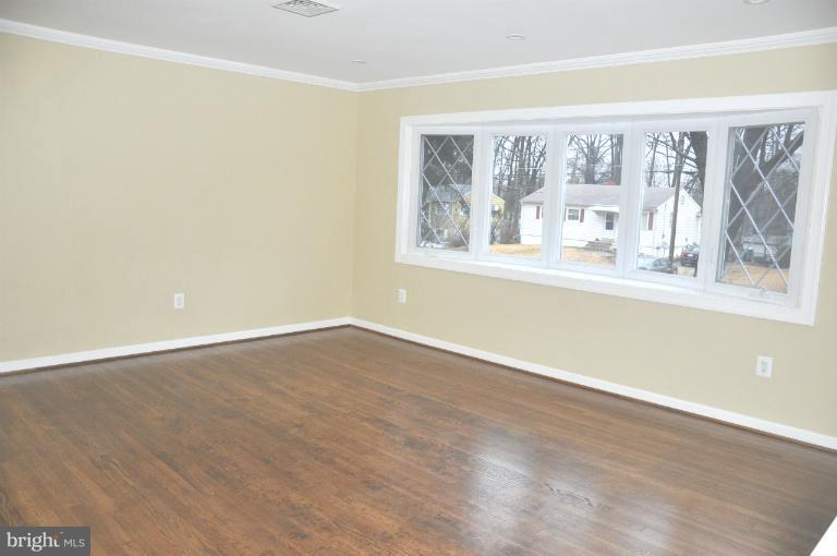 14970 Alaska Road Woodbridge, VA 22191 - Photo 28 of 30 Family Room