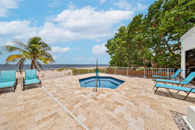 $849,000 | 1010 South Ocean Boulevard, Unit PH6, Pompano Beach, FL 33062