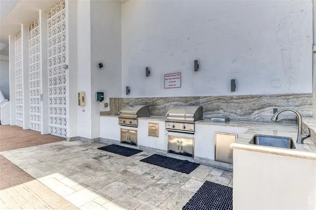 $849,000 | 1010 South Ocean Boulevard, Unit PH6, Pompano Beach, FL 33062