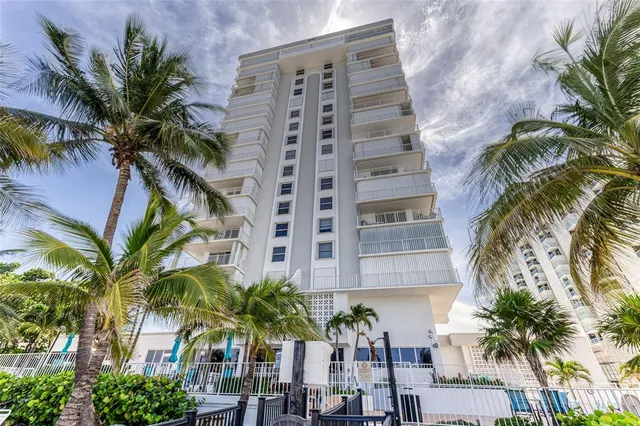 $849,000 | 1010 South Ocean Boulevard, Unit PH6, Pompano Beach, FL 33062
