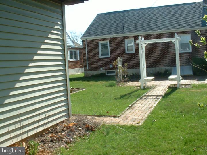 608 Clair Street Reading, PA 19607 - Photo 17 of 18 Exterior Back