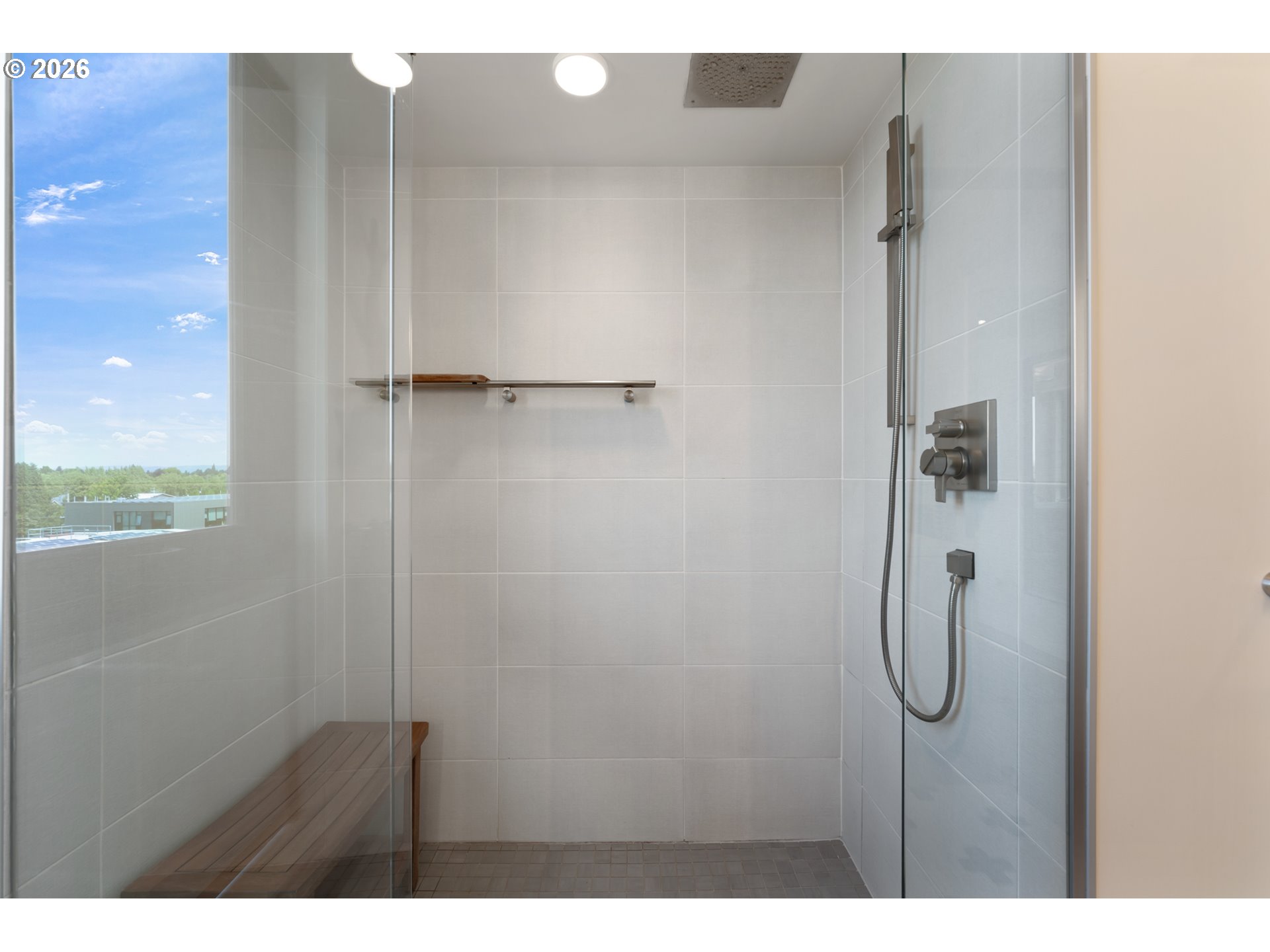 12 Northeast Fremont Street, Unit 801 Portland, OR 97212 - Photo 20 of 45