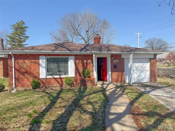 $139,900 | 6703 Etzel Avenue, St. Louis, MO 63130