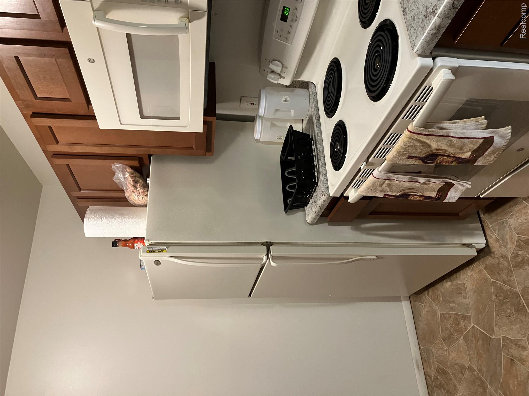 26790 Joy Road, Unit 7 Redford, MI 48239 - Photo 5 of 8 IMG_0552.jpeg