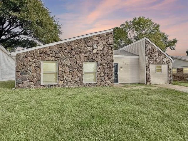 $164,900 | 6184 Holly Park Drive, Memphis, TN 38141