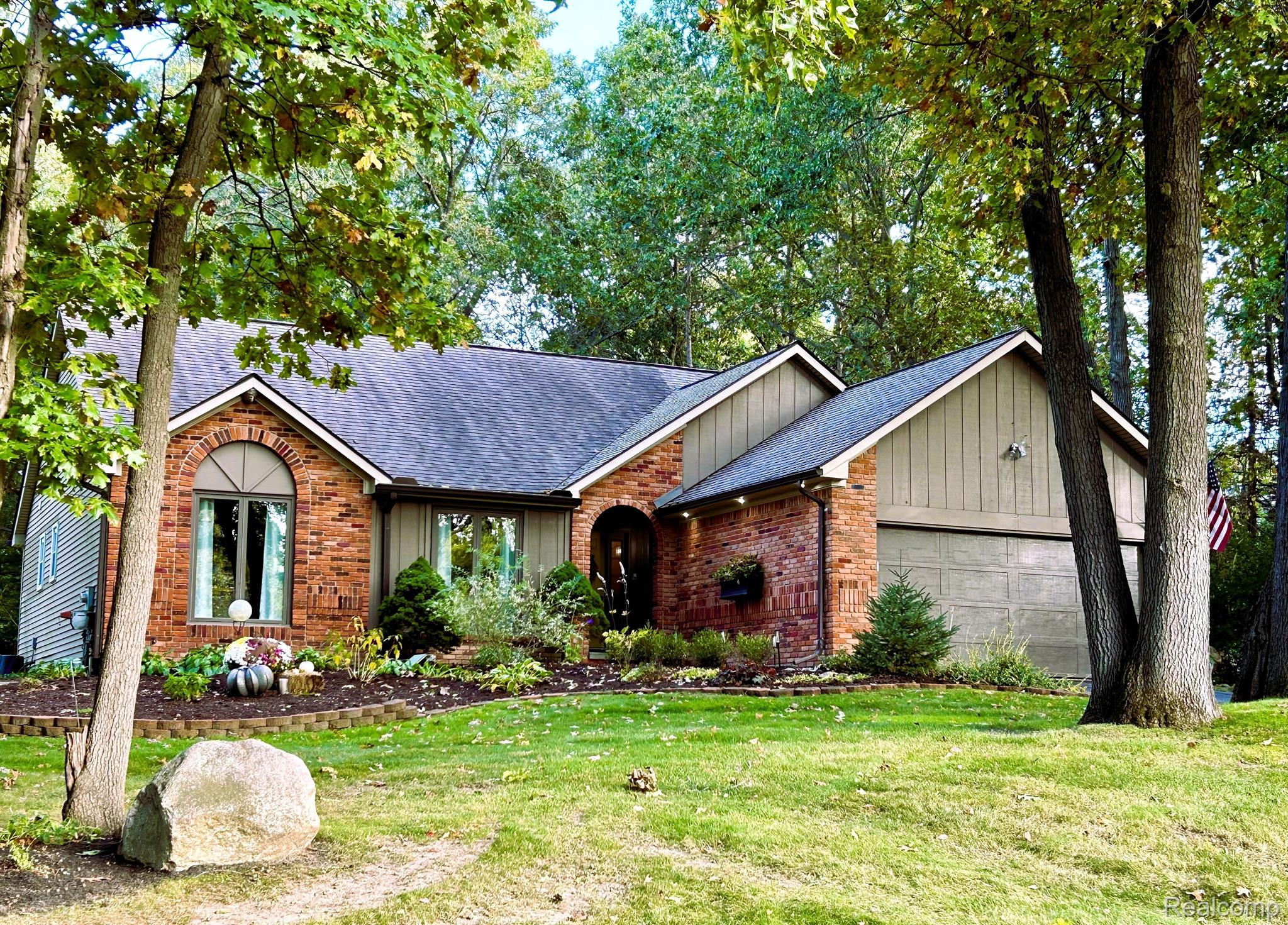 4495 Maybee Road Lake Orion, MI 48359 - Photo 1 of 34 Gallery Image 1