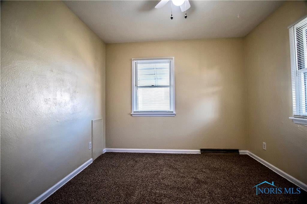 4734 Edgemont Road Toledo, OH 43611 - Photo 12 of 36 Gallery Image 12