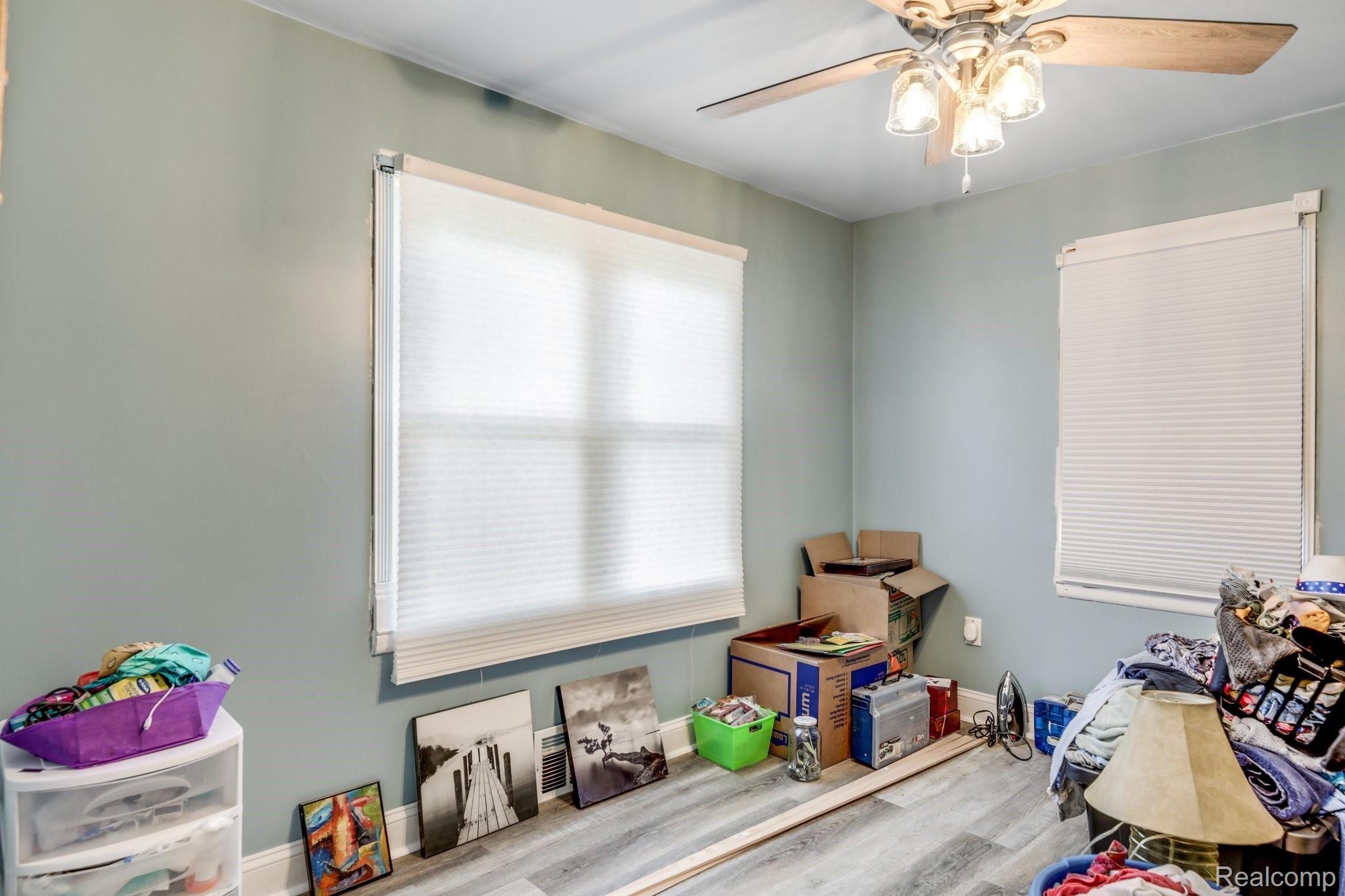 9-web-or-mls-4115 Crocus Road Waterford008.jpg