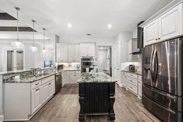 $865,000 | 1469 West Shores Boulevard, Gulf Breeze, FL 32563