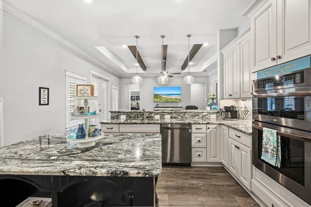 $865,000 | 1469 West Shores Boulevard, Gulf Breeze, FL 32563