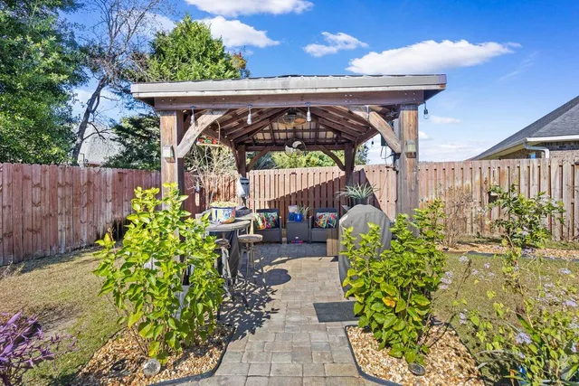 $865,000 | 1469 West Shores Boulevard, Gulf Breeze, FL 32563