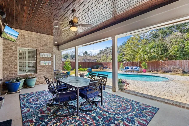 $865,000 | 1469 West Shores Boulevard, Gulf Breeze, FL 32563