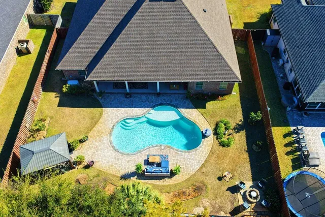 $865,000 | 1469 West Shores Boulevard, Gulf Breeze, FL 32563