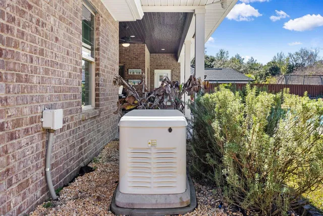 $865,000 | 1469 West Shores Boulevard, Gulf Breeze, FL 32563