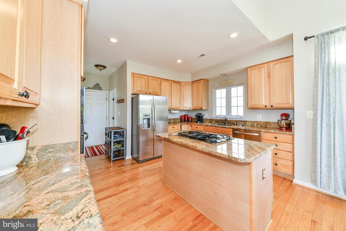 14180 Clubhouse Road Gainesville, VA 20155 - Photo 4 of 28 Kitchen