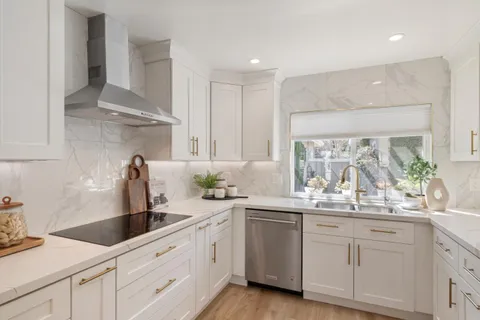 $1,048,000 | 1141 Holly Oak Circle, San Jose, CA 95120