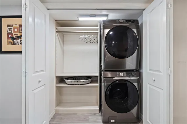 $3,900 | 19111 Vista Bay Drive, Unit 212, Indian Shores, FL 33785