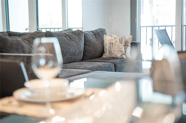 $3,900 | 19111 Vista Bay Drive, Unit 212, Indian Shores, FL 33785