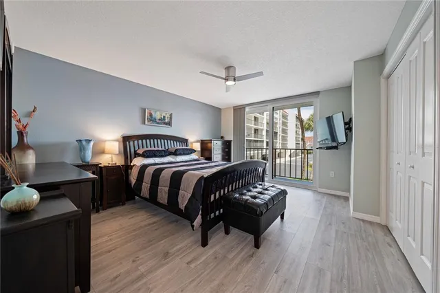 $3,900 | 19111 Vista Bay Drive, Unit 212, Indian Shores, FL 33785