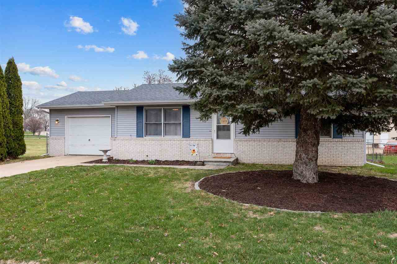 115 Prairie Ridge Court North Liberty, IA 52317 - Photo 2 of 24 Gallery Image 2