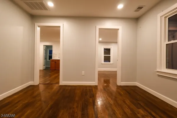 $3,300 | 655 East Passaic Avenue, Unit 2, Bloomfield, NJ 07003