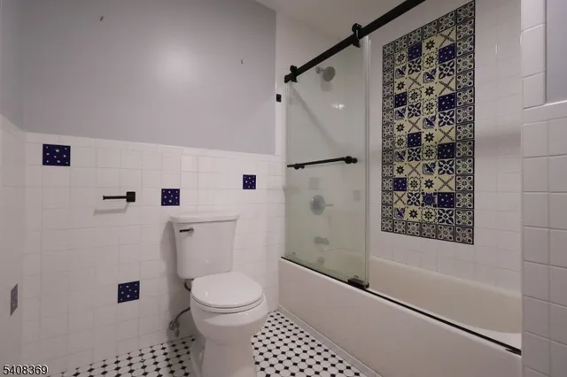 $3,500 | 655 East Passaic Avenue, Unit 2, Bloomfield, NJ 07003