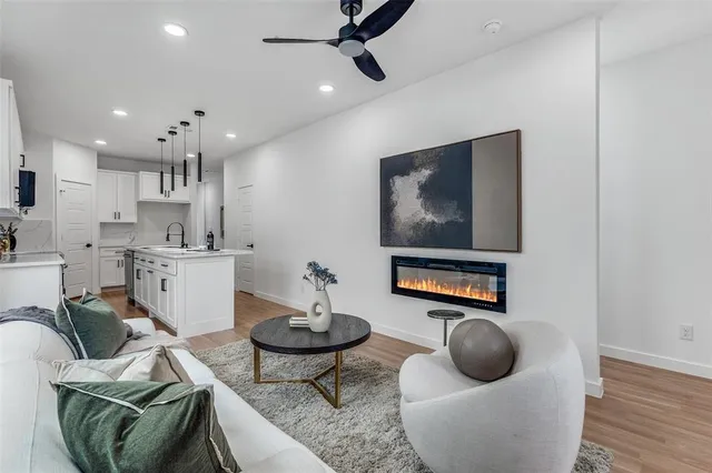 $324,900 | 2321 Budd Street, Dallas, TX 75215