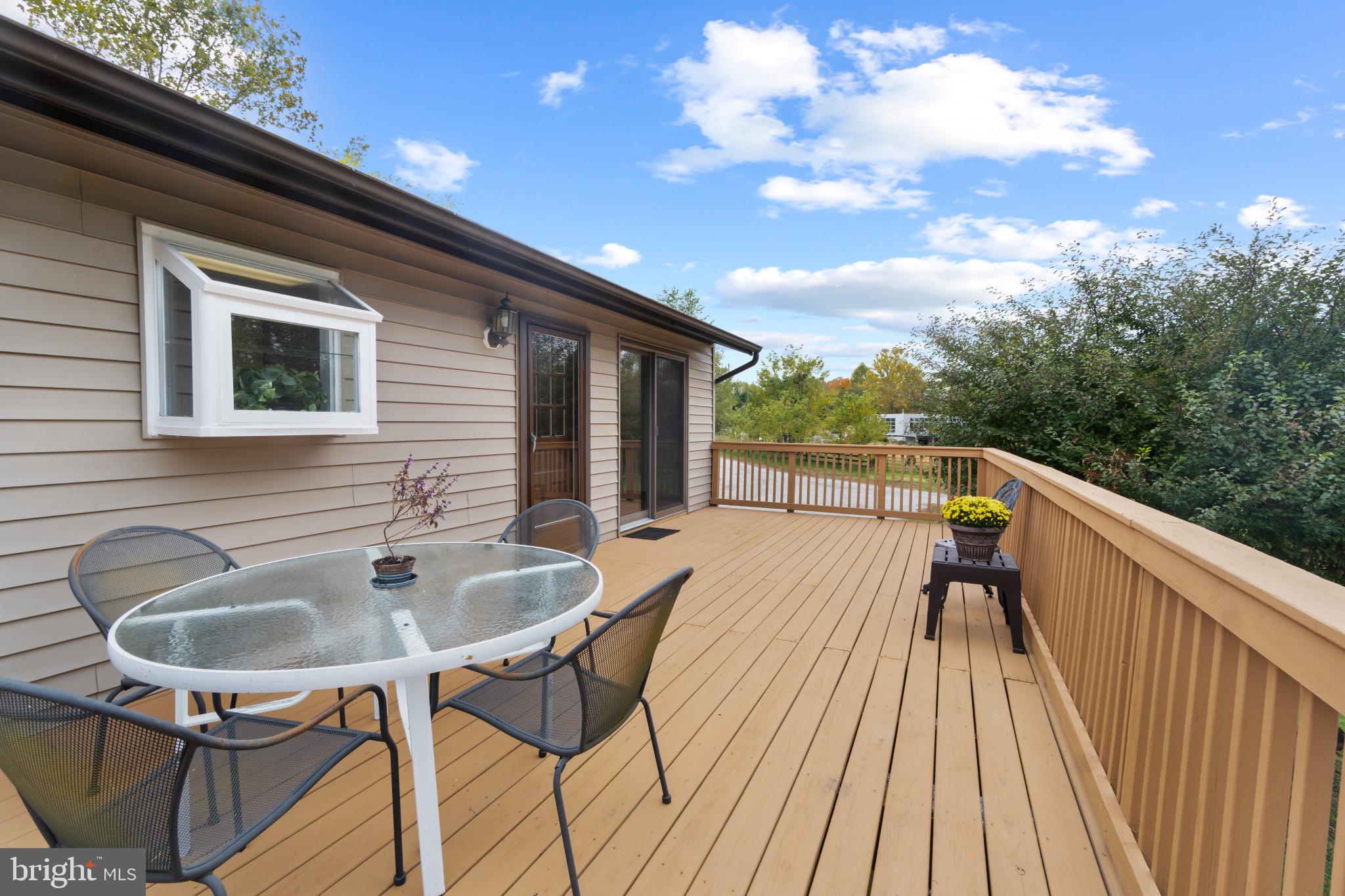 10208 Van Thompson Road Fairfax Station, VA 22039 - Photo 11 of 56