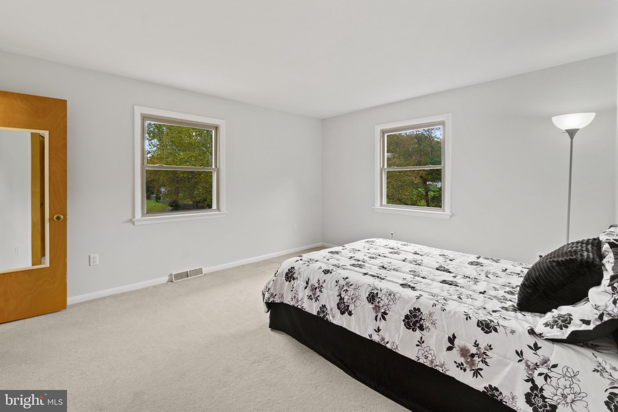 10208 Van Thompson Road Fairfax Station, VA 22039 - Photo 17 of 56