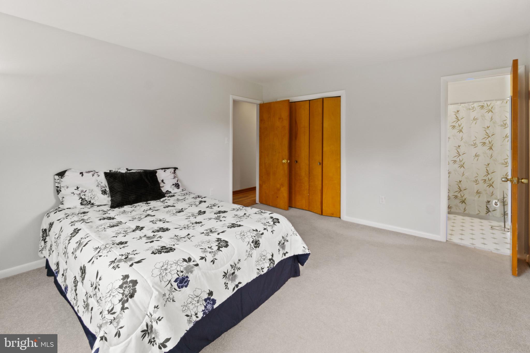 10208 Van Thompson Road Fairfax Station, VA 22039 - Photo 18 of 56