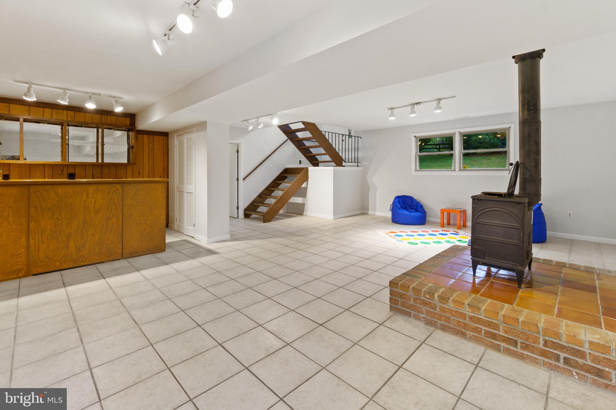 10208 Van Thompson Road Fairfax Station, VA 22039 - Photo 24 of 56