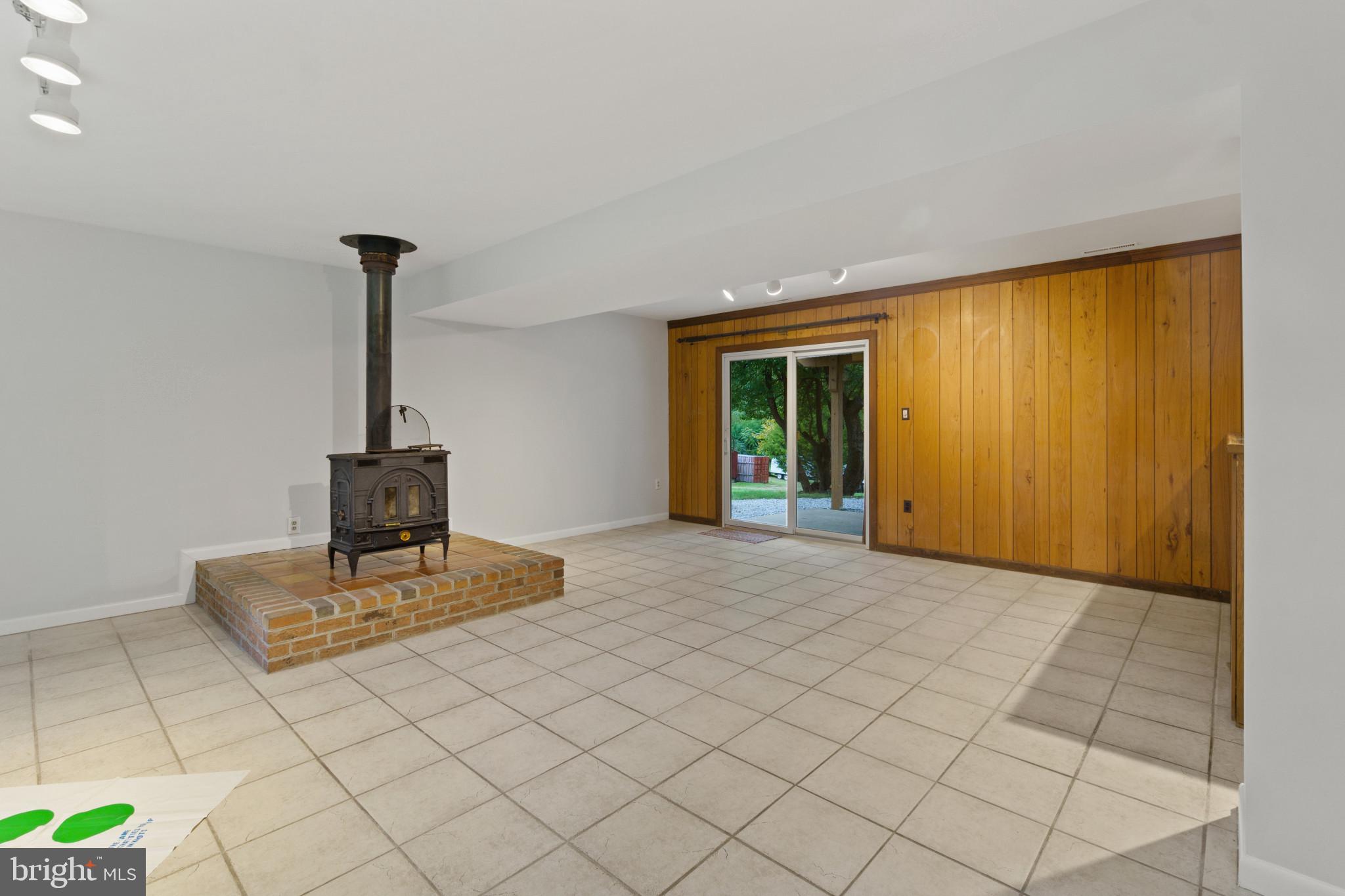 10208 Van Thompson Road Fairfax Station, VA 22039 - Photo 26 of 56