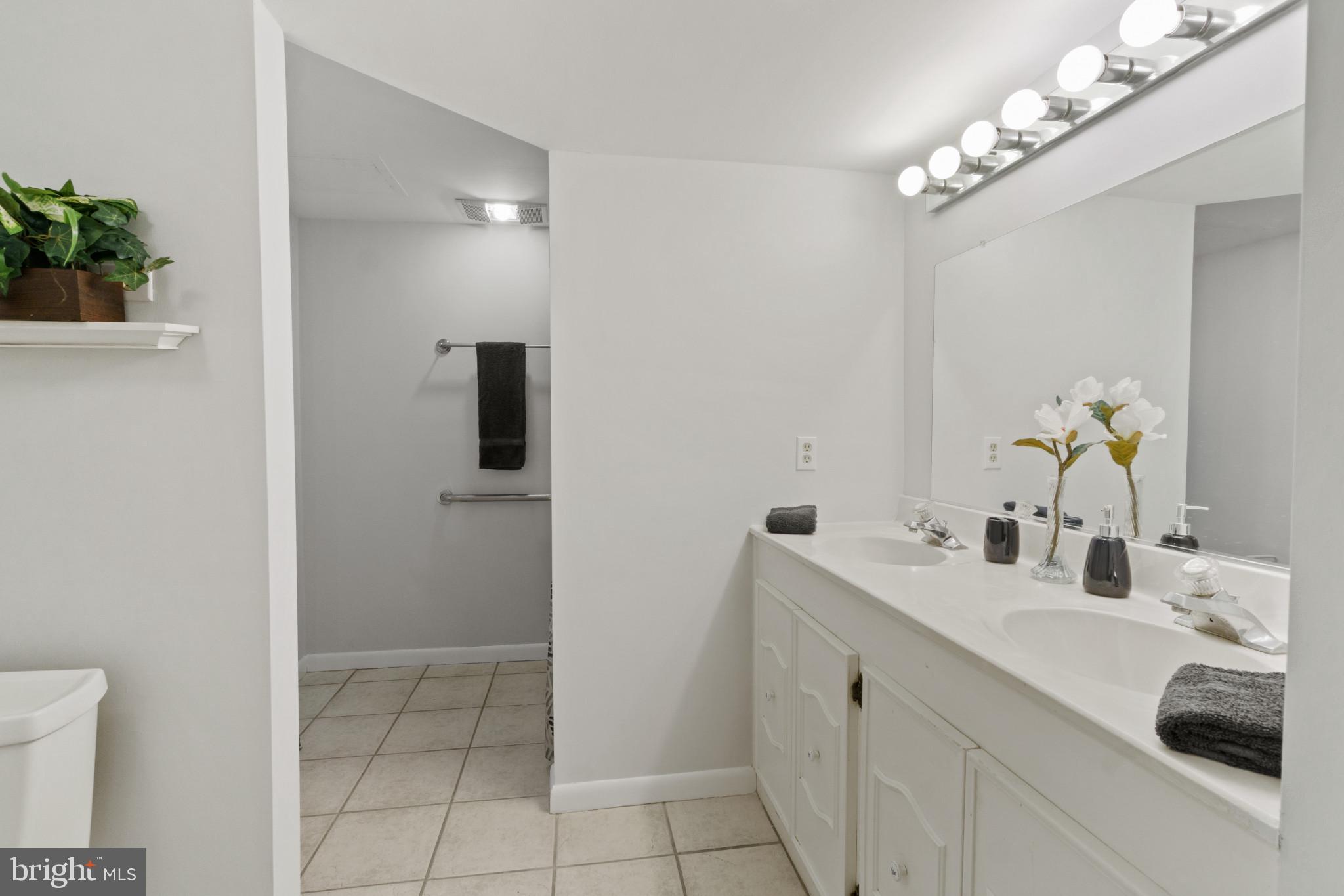 10208 Van Thompson Road Fairfax Station, VA 22039 - Photo 32 of 56