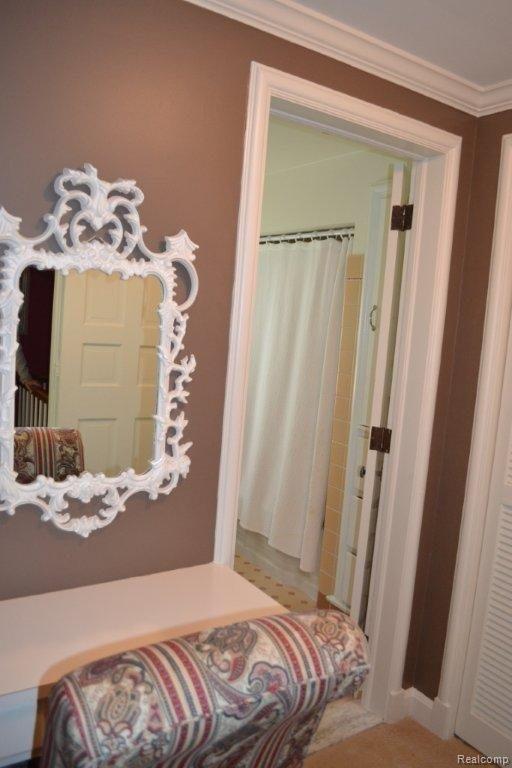 1033 Harvard Road Grosse Pointe, MI 48230 - Photo 8 of 8 9-30-2012 060.jpg