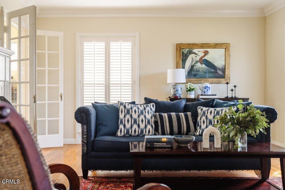 1795 Sonoma Drive Altadena, CA 91001 - Photo 3 of 29 a living room with furniture and a potted plant