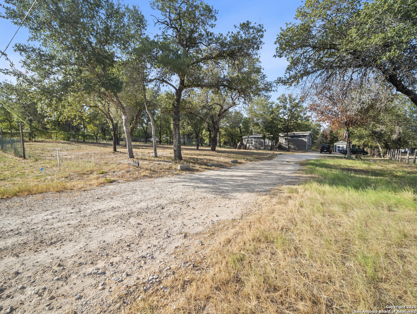 1919 Blackjack Road San Antonio, TX 78264 - Photo 33 of 36