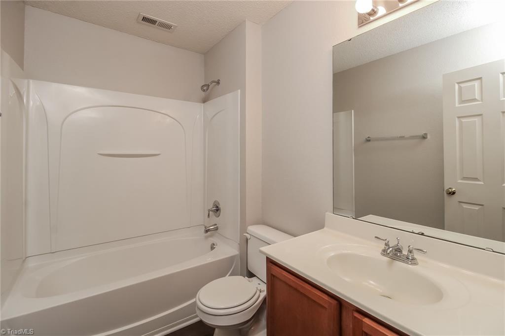 7 Vodington Circle Greensboro, NC 27405 - Photo 9 of 15