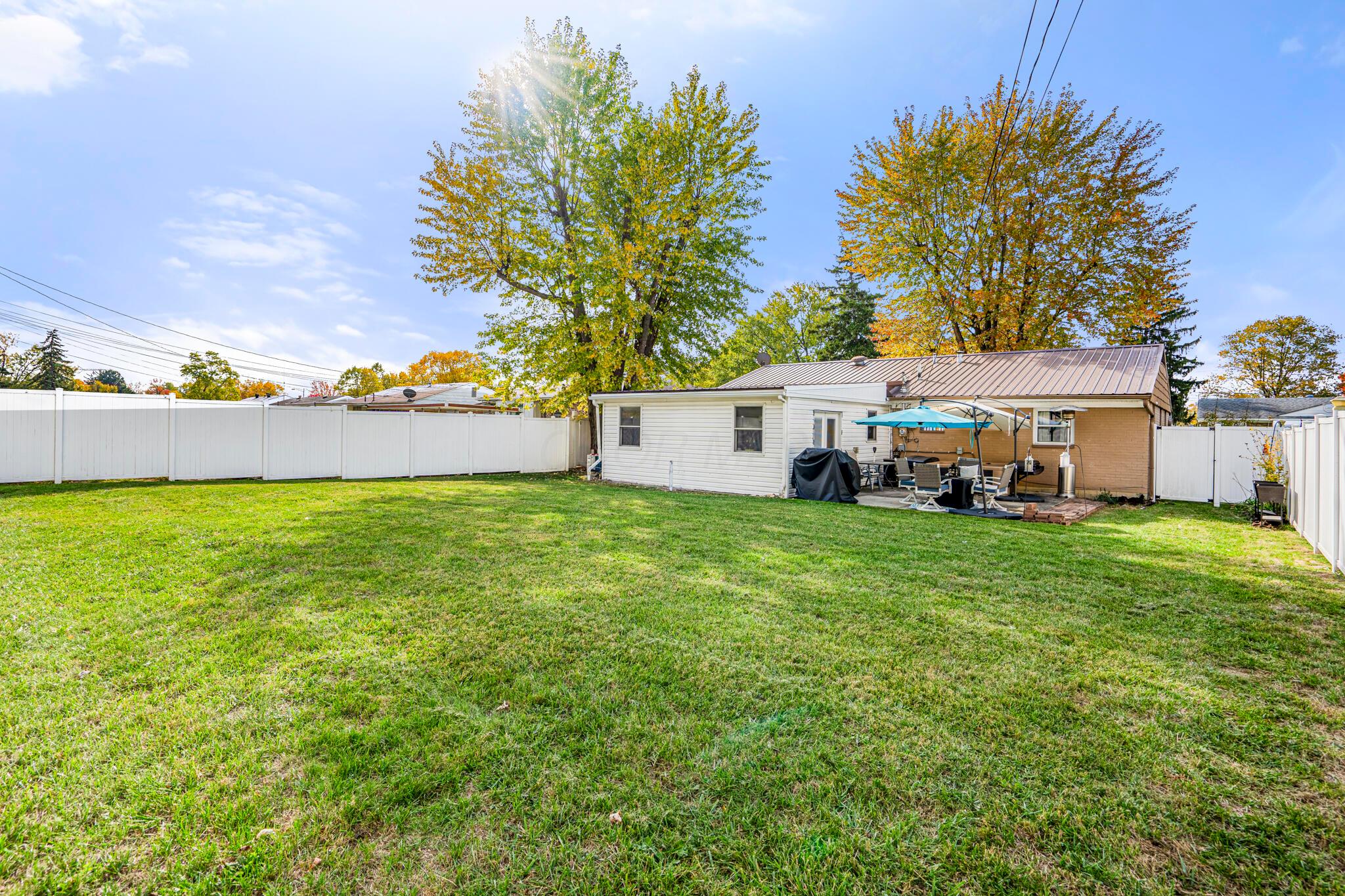 1250 South Yearling Road Columbus, OH 43227 - Photo 27 of 29 DSC09069-HDR
