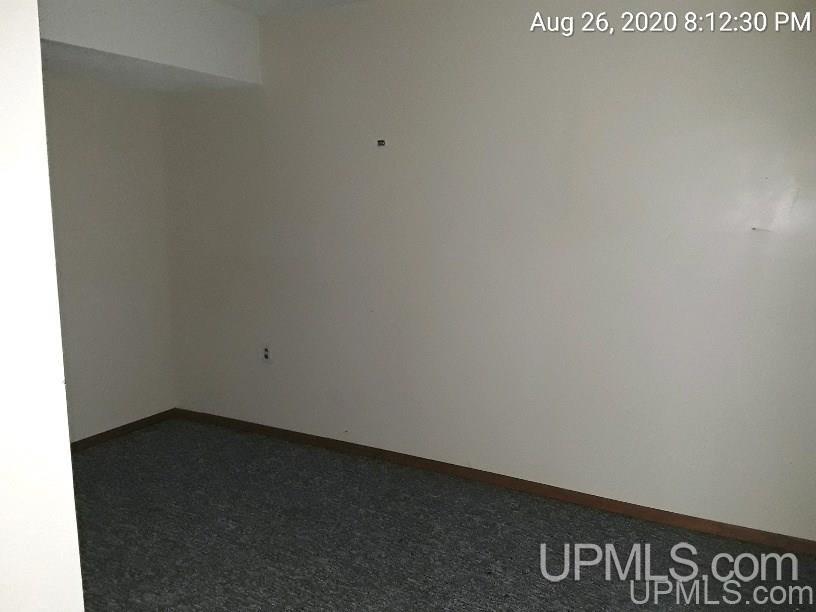 8077 Co Road Gladstone, MI 49837 - Photo 17 of 21